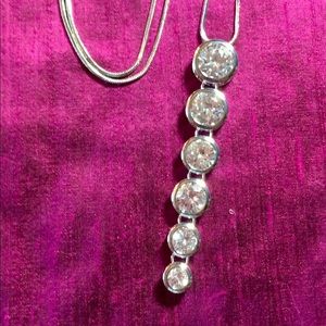 C Z pendant necklace